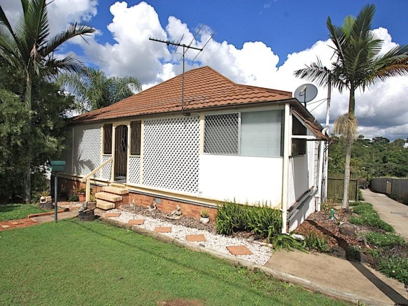 28 Moffatt Street, Ipswich QLD 4305
