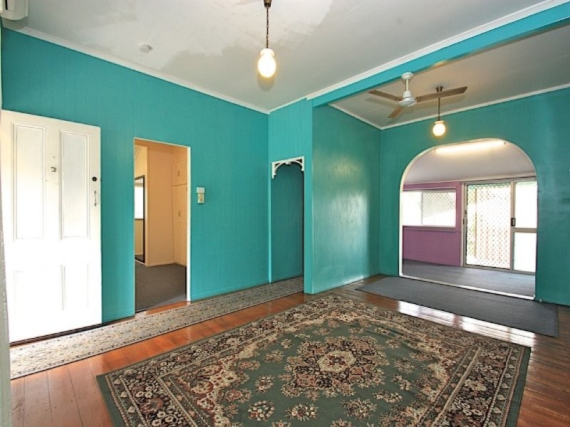 28 Moffatt Street, Ipswich QLD 4305