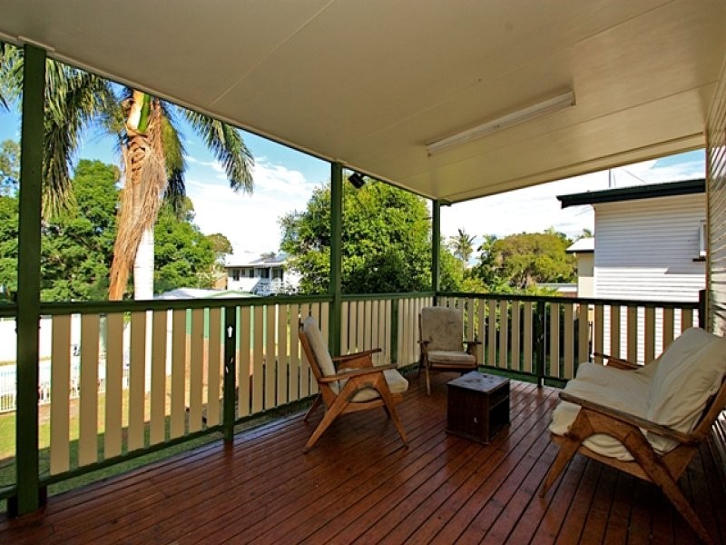 10 Vogel Road, Brassall QLD 4305