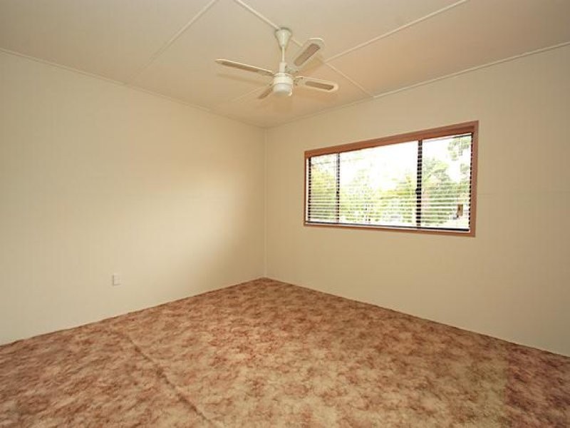 2 Leslie Street, East Ipswich QLD 4305