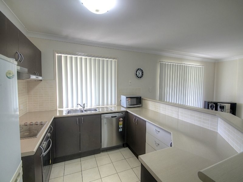 34 Angela Place, Yamanto QLD 4305