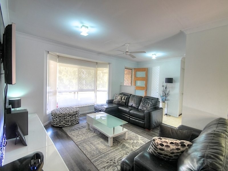 37 Sealy Street, Silkstone QLD 4304