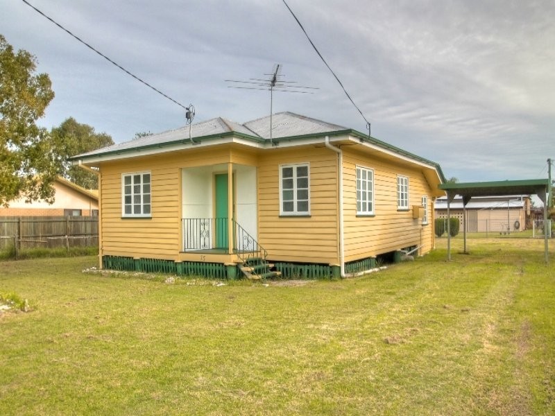 75 Chubb Street, One Mile QLD 4305