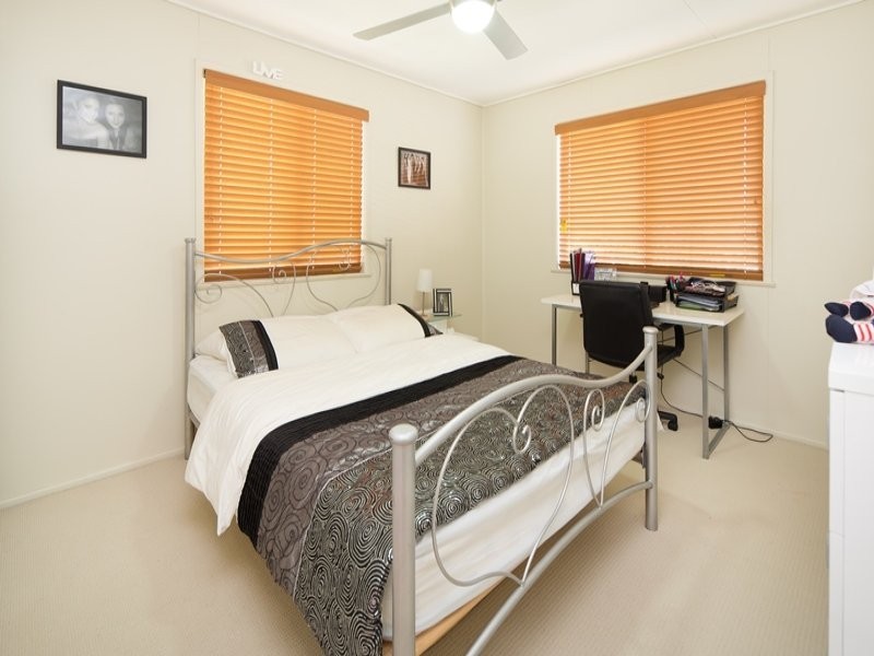 32 Cascade Street, Raceview QLD 4305