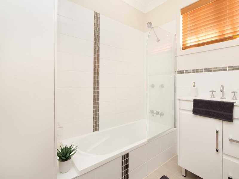 32 Cascade Street, Raceview QLD 4305