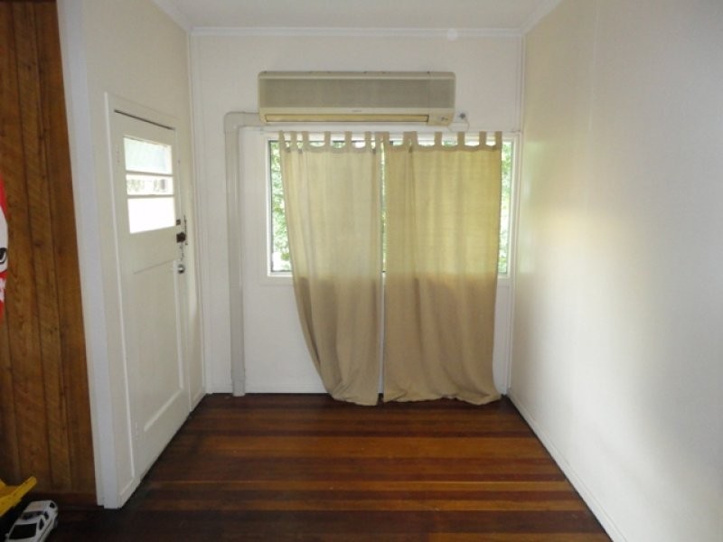 262 Warwick Road, Churchill QLD 4305