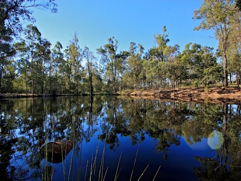 443 Brisbane Valley Highway, Pine Mountain QLD 4306