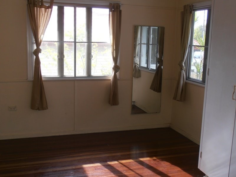 5 Marcel Street, East Ipswich QLD 4305