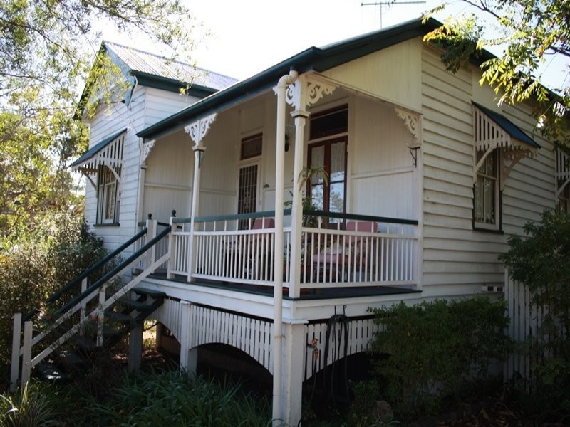 35 Cribb Street, Sadliers Crossing QLD 4305