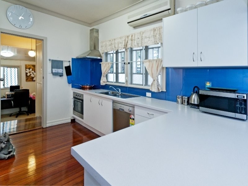 76 Pine Street, North Ipswich QLD 4305