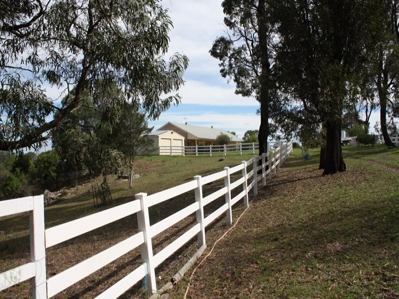 141 Strasburgs Road, Lark Hill QLD 4306