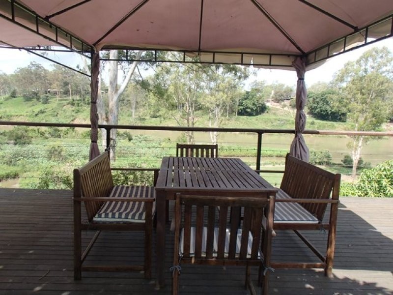 38 Islandview Street, Barellan Point QLD 4306