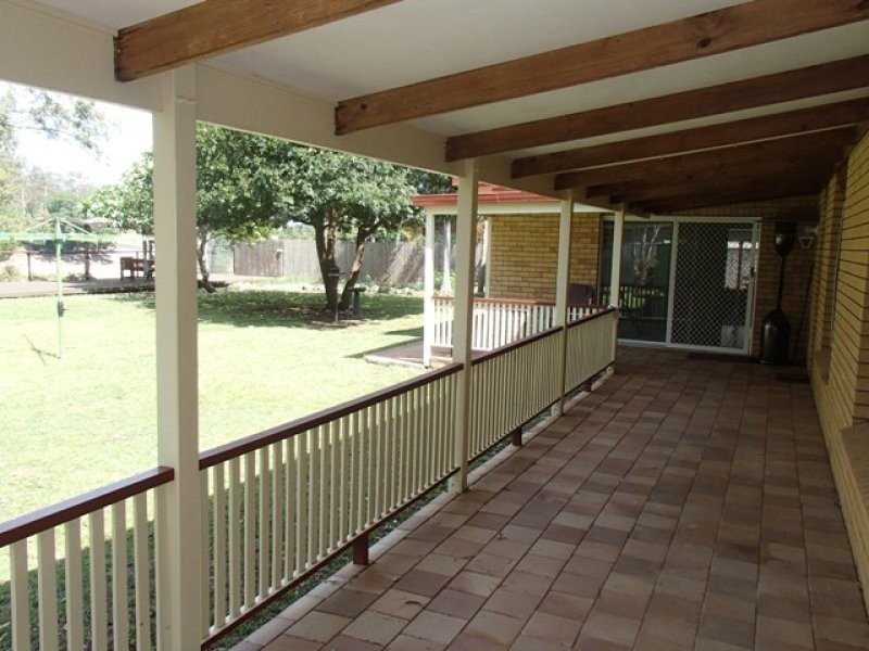 38 Islandview Street, Barellan Point QLD 4306