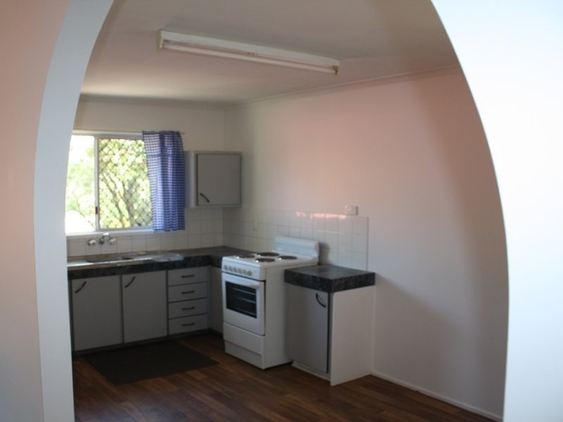 16 Fraser Street, Leichhardt QLD 4305