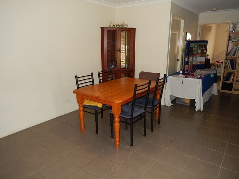 27 Eric Drive, Blackstone QLD 4304