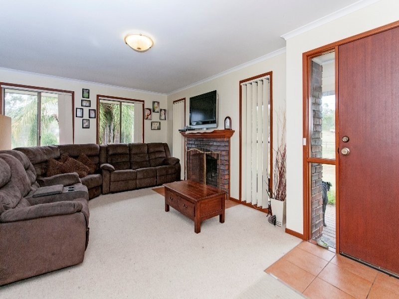 15 Cottonwood Place, Kholo QLD 4306