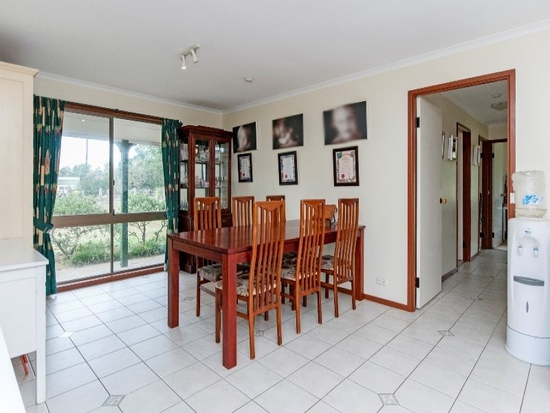 15 Cottonwood Place, Kholo QLD 4306