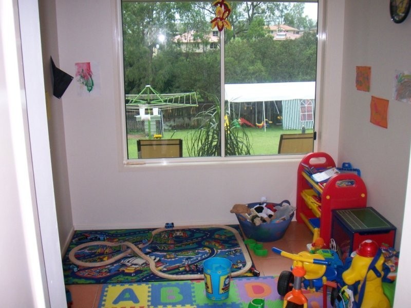 27 Palma Rosa Drive, Wulkuraka QLD 4305