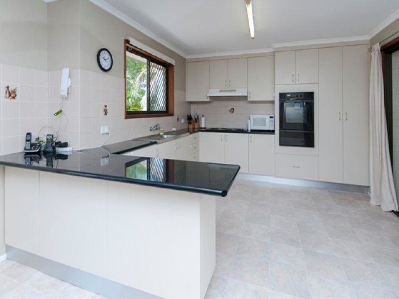 6 Brolga Ct, Bundamba QLD 4304