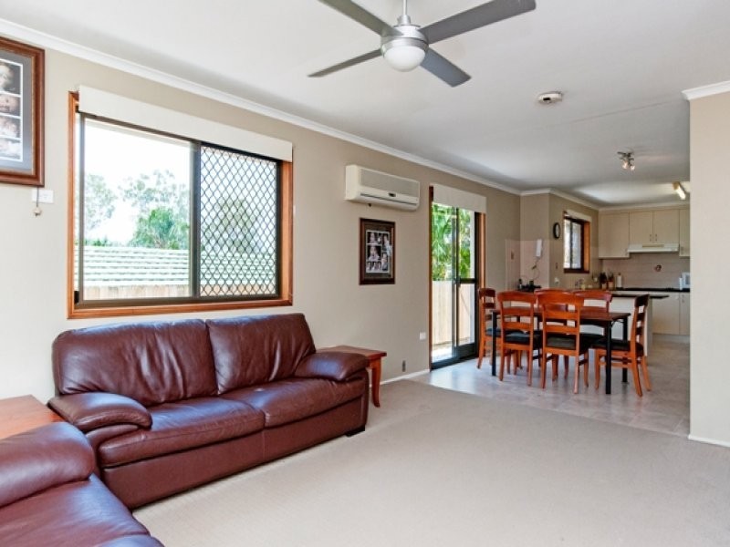 6 Brolga Ct, Bundamba QLD 4304