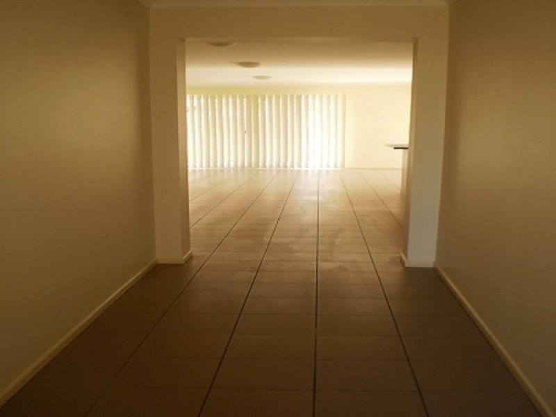 3 Explorer Street, Raceview QLD 4305