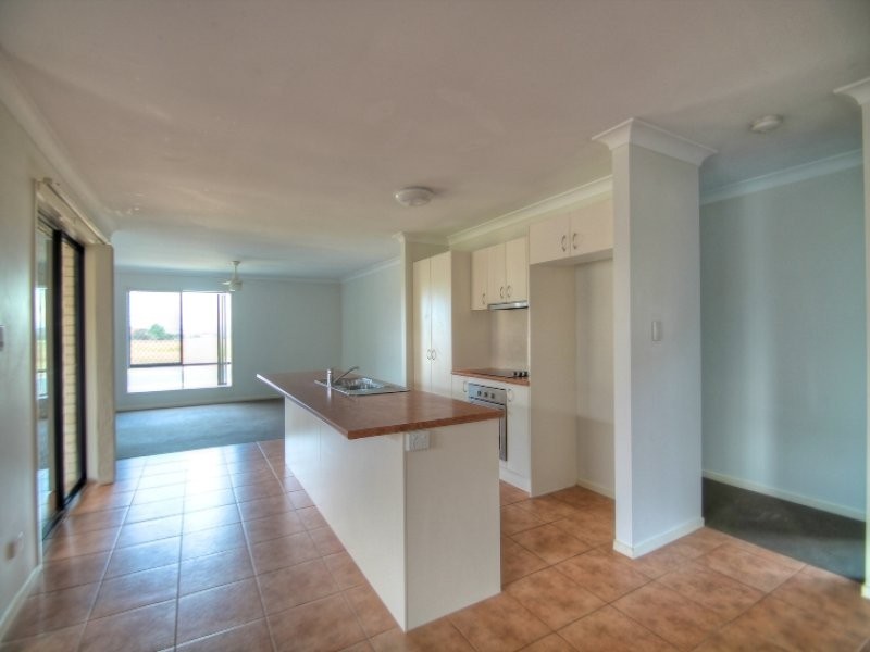 8 Sea Eagle Drive, Lowood QLD 4311