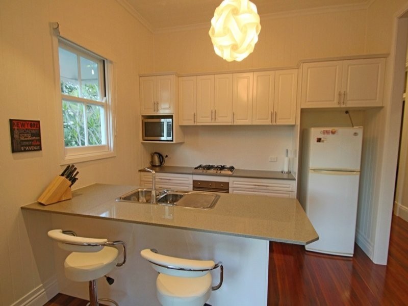 2 Mary Street, Woodend QLD 4305