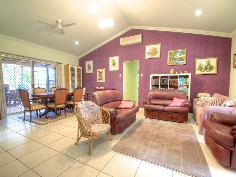 69 Lloyds Road, Wanora QLD 4306