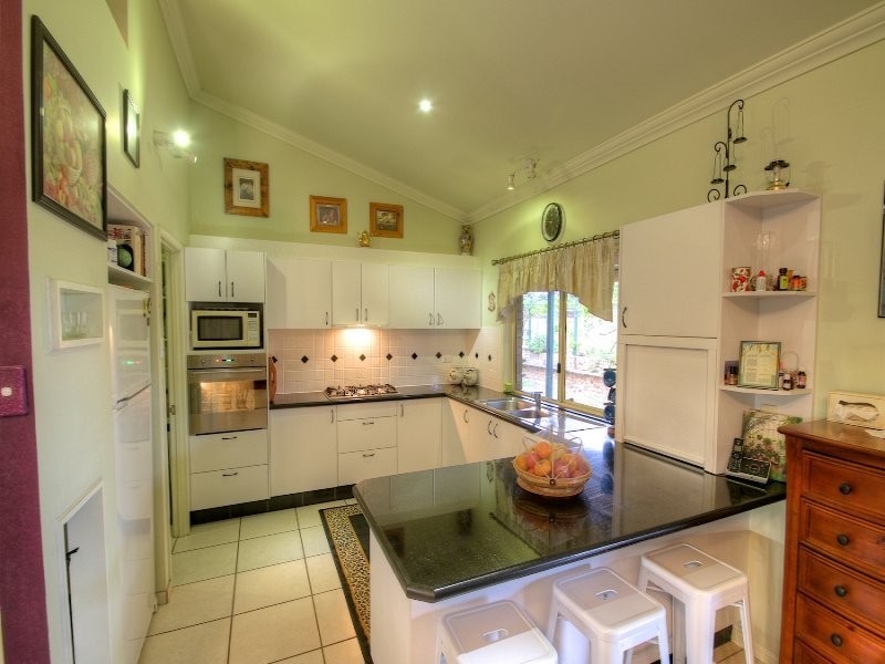 69 Lloyds Road, Wanora QLD 4306