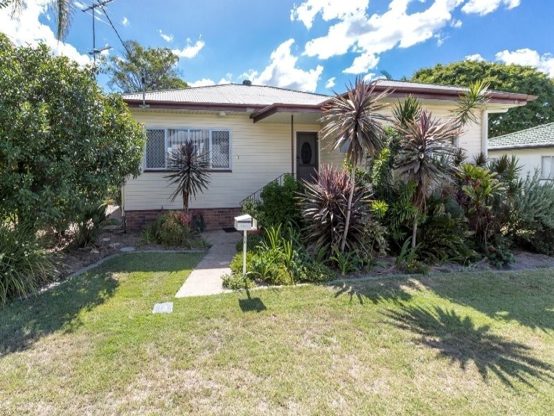 50 Bergin Street, North Booval QLD 4304