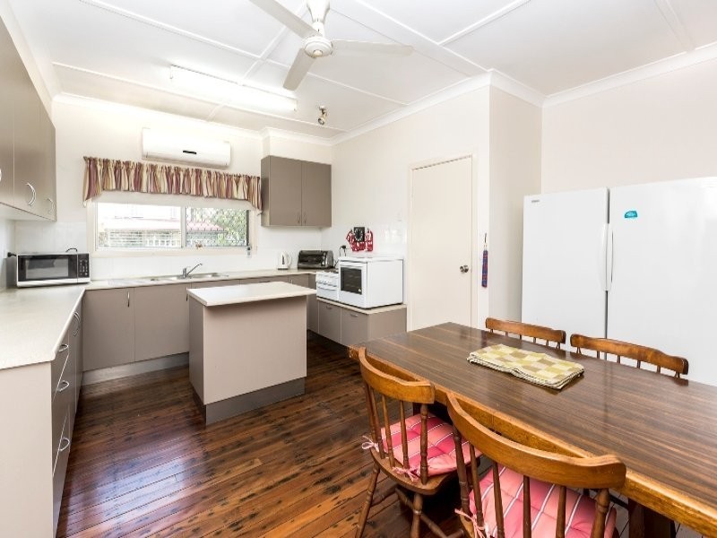 50 Bergin Street, North Booval QLD 4304