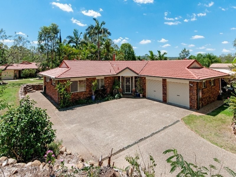 30 Balmoral Grove, Karalee QLD 4306