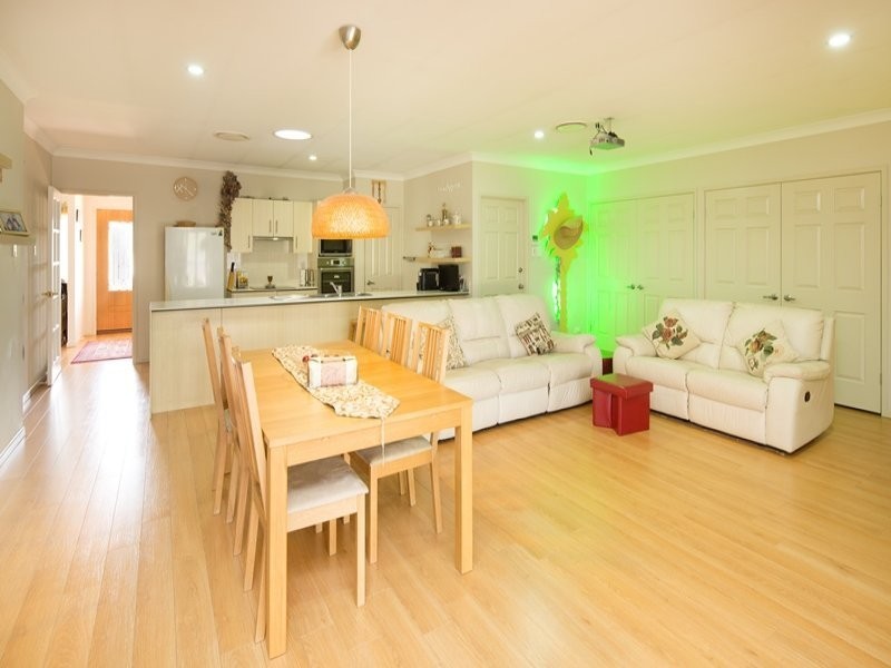 50 Eric Drive, Blackstone QLD 4304