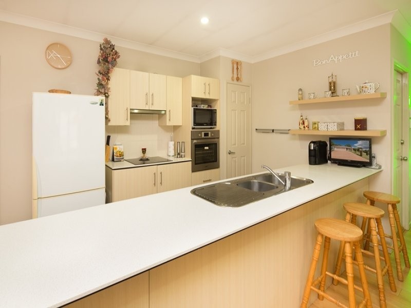 50 Eric Drive, Blackstone QLD 4304