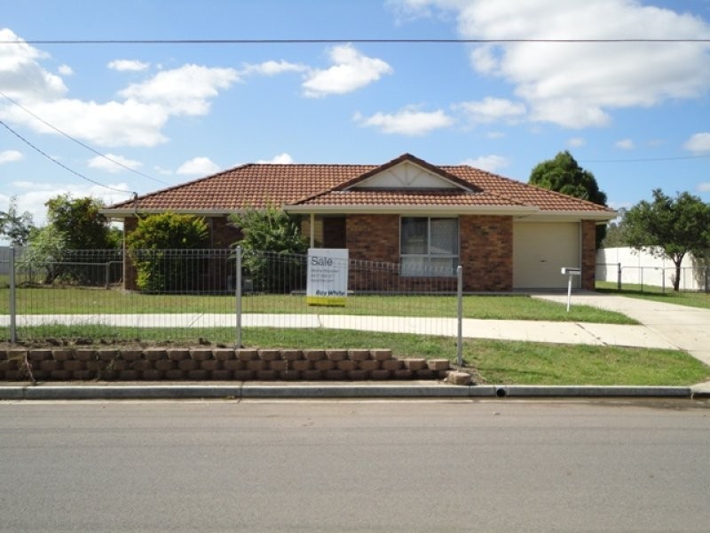 98 Chubb Street, One Mile QLD 4305