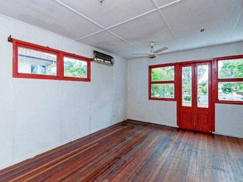 5 Everdina Street, Leichhardt QLD 4305