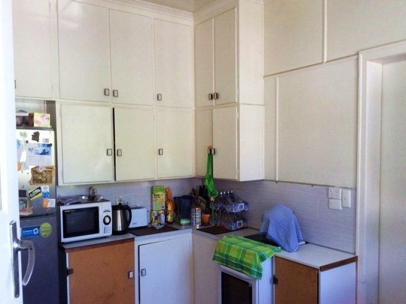 9 Gray Street, Ipswich QLD 4305
