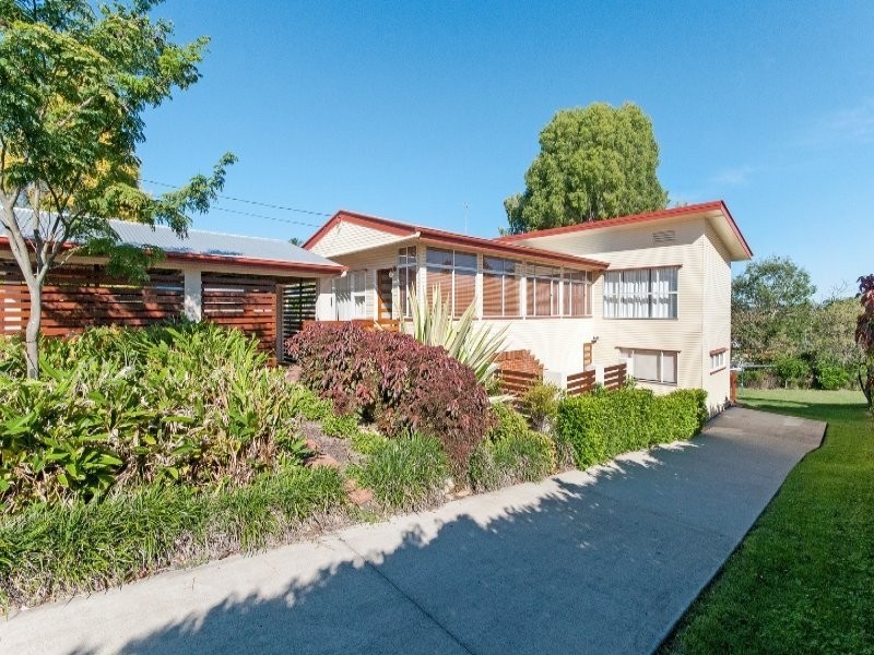 5 Menzies Lane, Eastern Heights QLD 4305