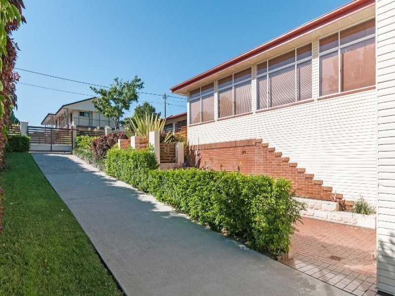5 Menzies Lane, Eastern Heights QLD 4305