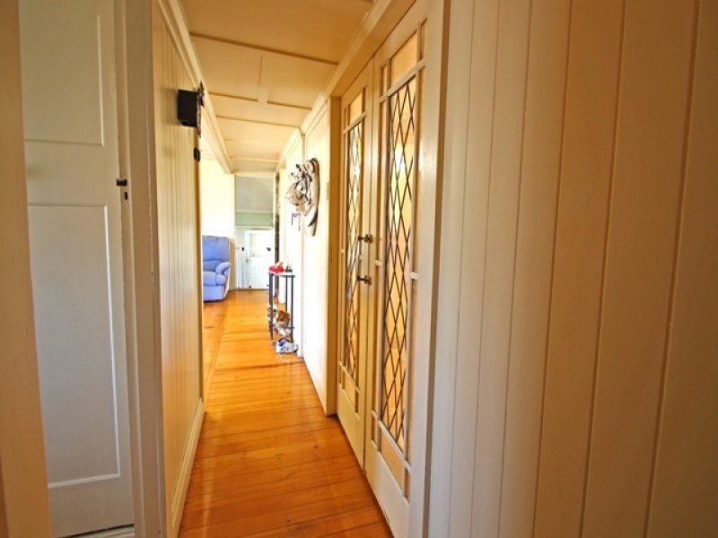 89 Brisbane Road, Newtown QLD 4305