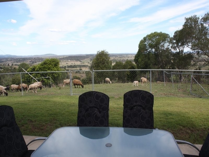 141 Strasburg Road, Lark Hill QLD 4306