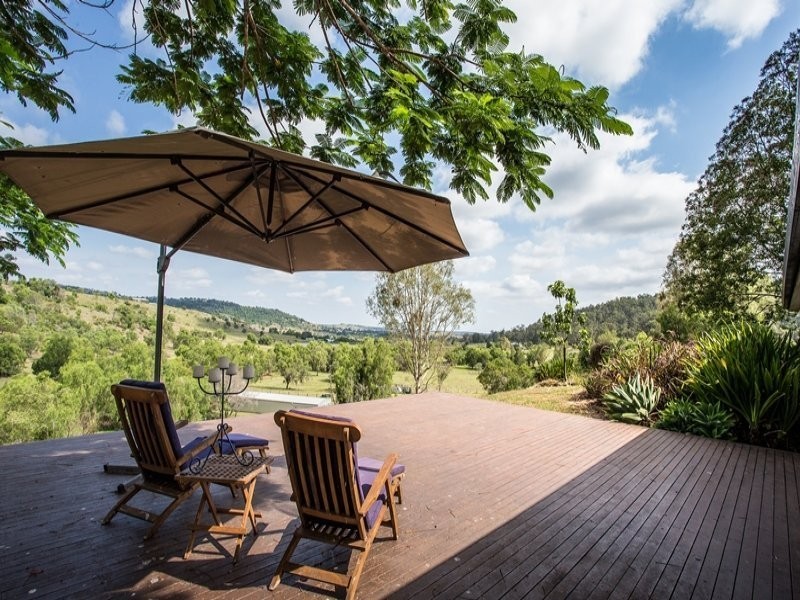 22 Waterhouse Road, Summerholm QLD 4341