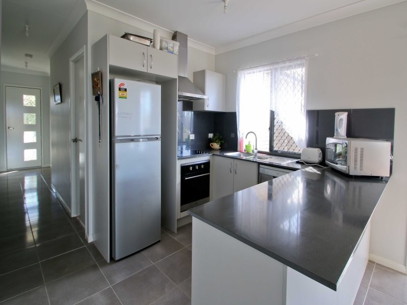 8 Boronia Street, Deebing Heights QLD 4306