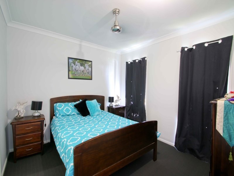 8 Boronia Street, Deebing Heights QLD 4306