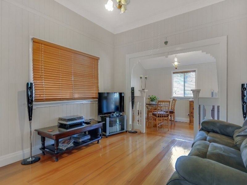 80 Woodend Road, Woodend QLD 4305
