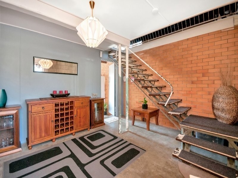 16 Farr Street, East Ipswich QLD 4305
