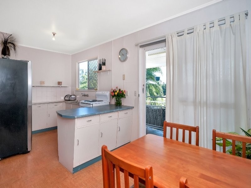 16 Farr Street, East Ipswich QLD 4305