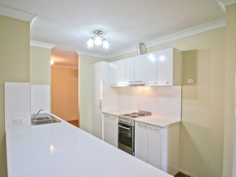 33 Wade Street, Bundamba QLD 4304
