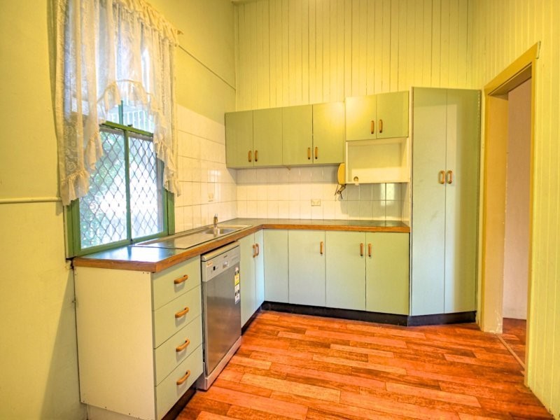 46 Warwick Road, Ipswich QLD 4305