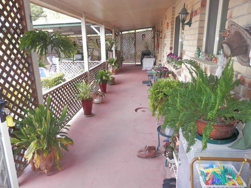 27 Dumke Street, Lowood QLD 4311